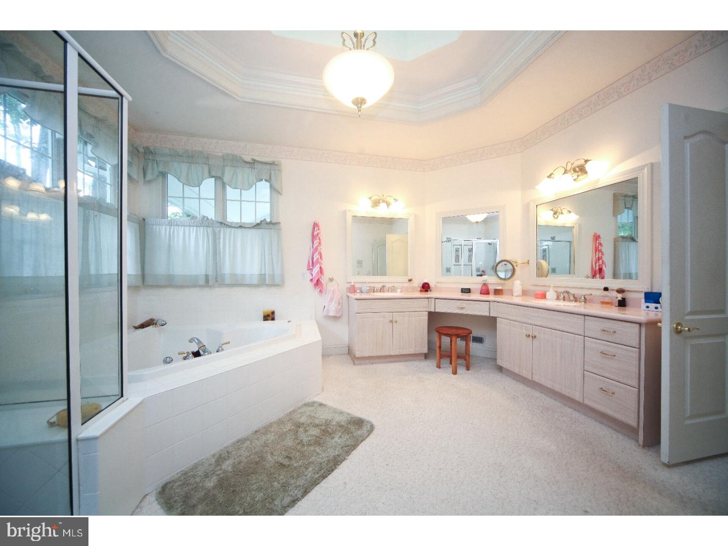 17 Wulaton Road Kintnersville, PA 18930 - Photo 14 of 25 Master Bathroom