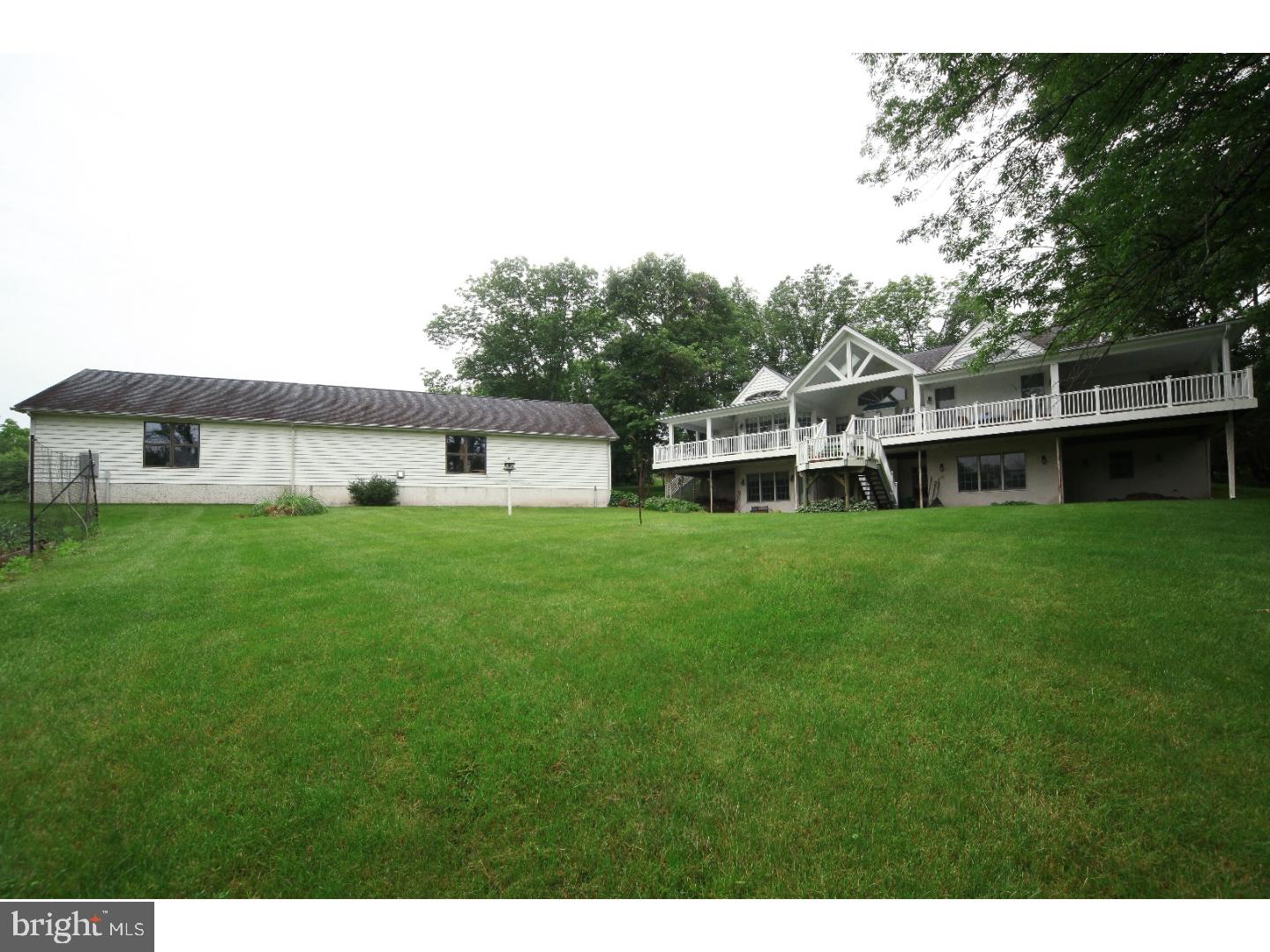 17 Wulaton Road Kintnersville, PA 18930 - Photo 25 of 25 Exterior Back