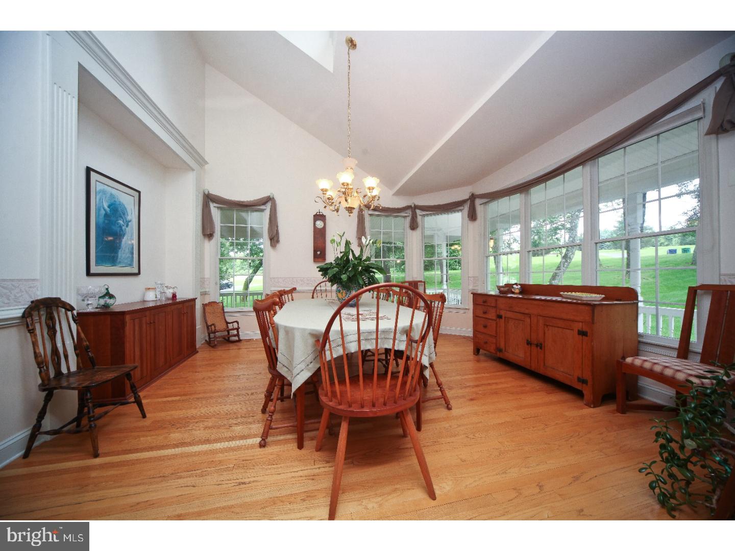 17 Wulaton Road Kintnersville, PA 18930 - Photo 5 of 25 Dining Room