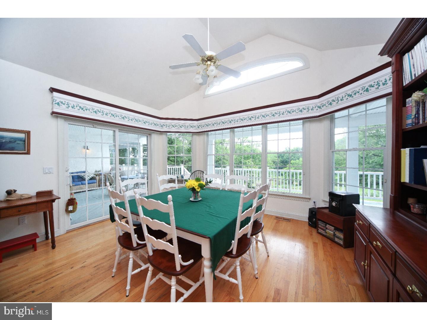 17 Wulaton Road Kintnersville, PA 18930 - Photo 7 of 25 Breakfast Room