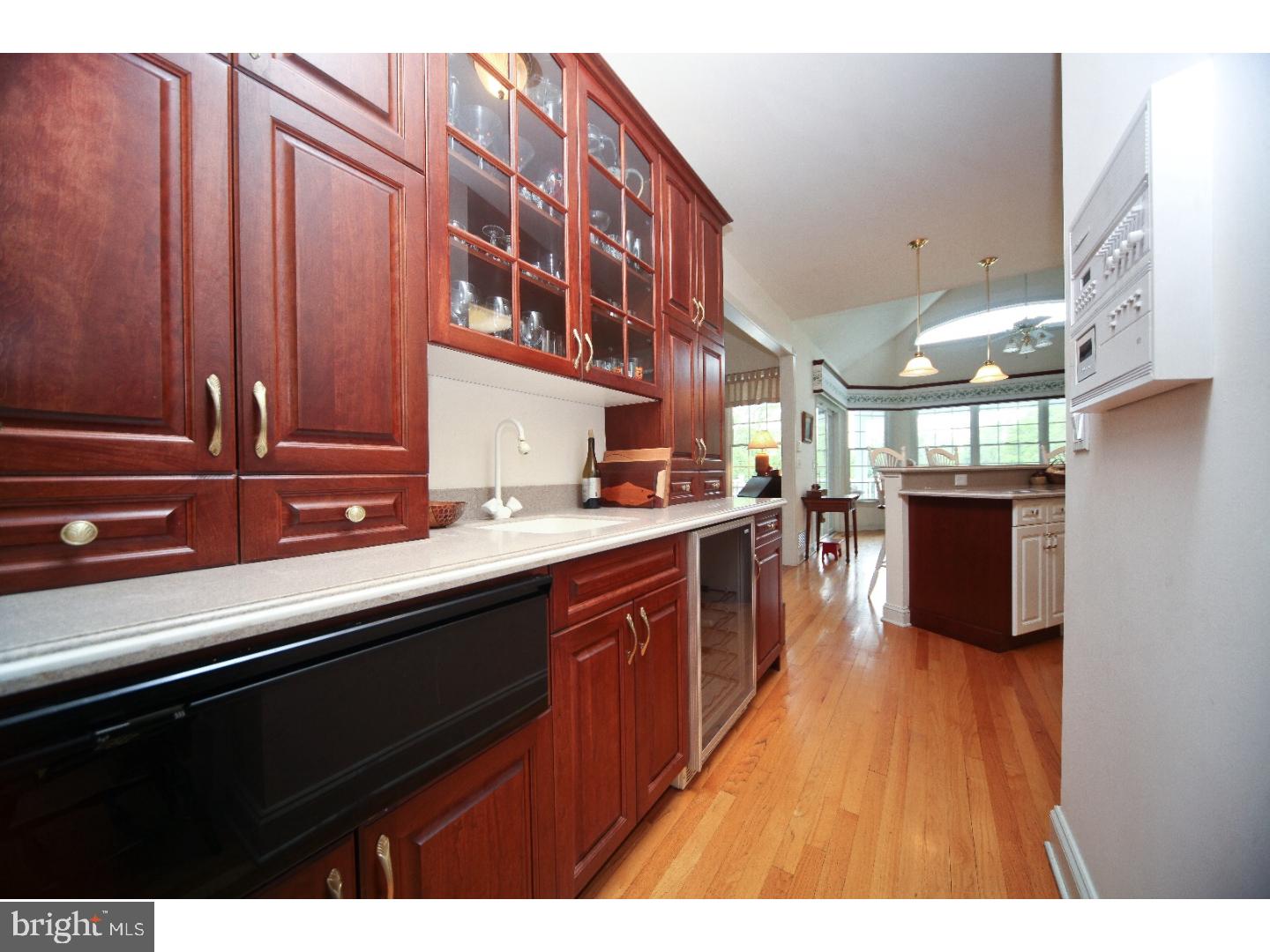 17 Wulaton Road Kintnersville, PA 18930 - Photo 8 of 25 Wet Bar