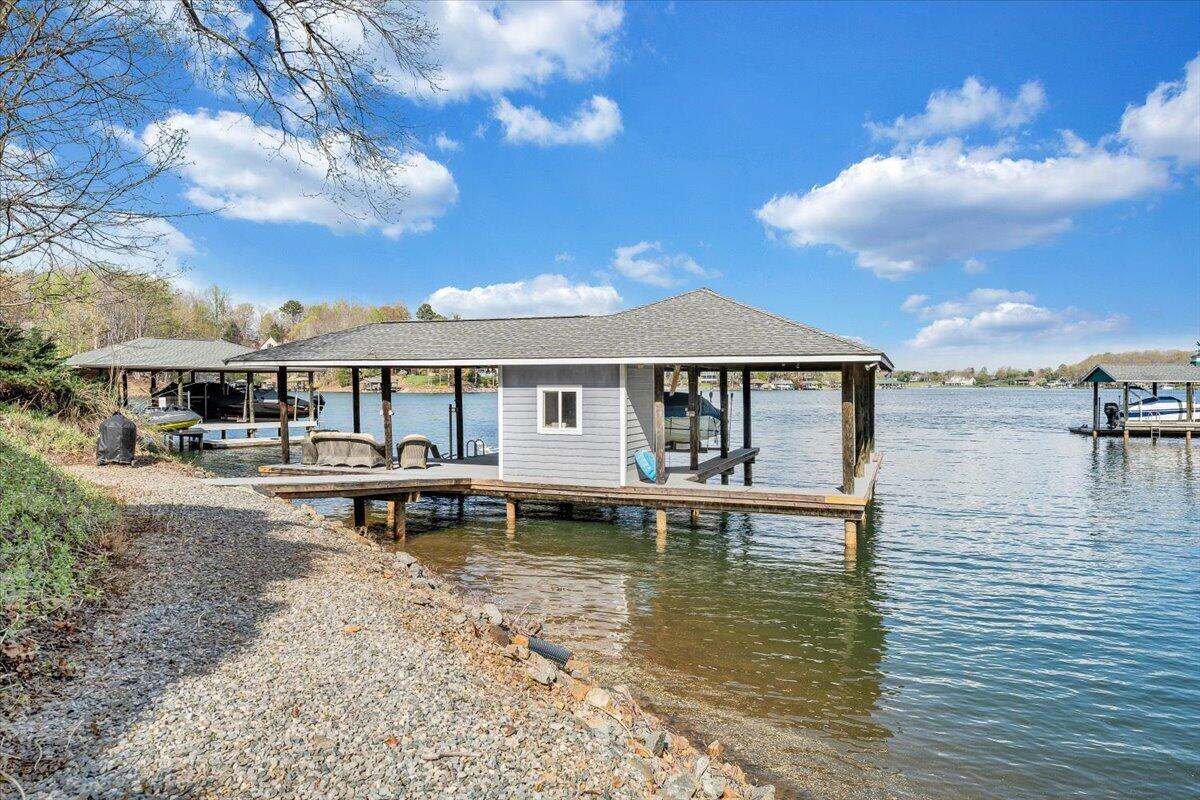 8599 Burnt Chimney Road Wirtz, VA 24184 - Photo 157 of 197 157-MIB08457
