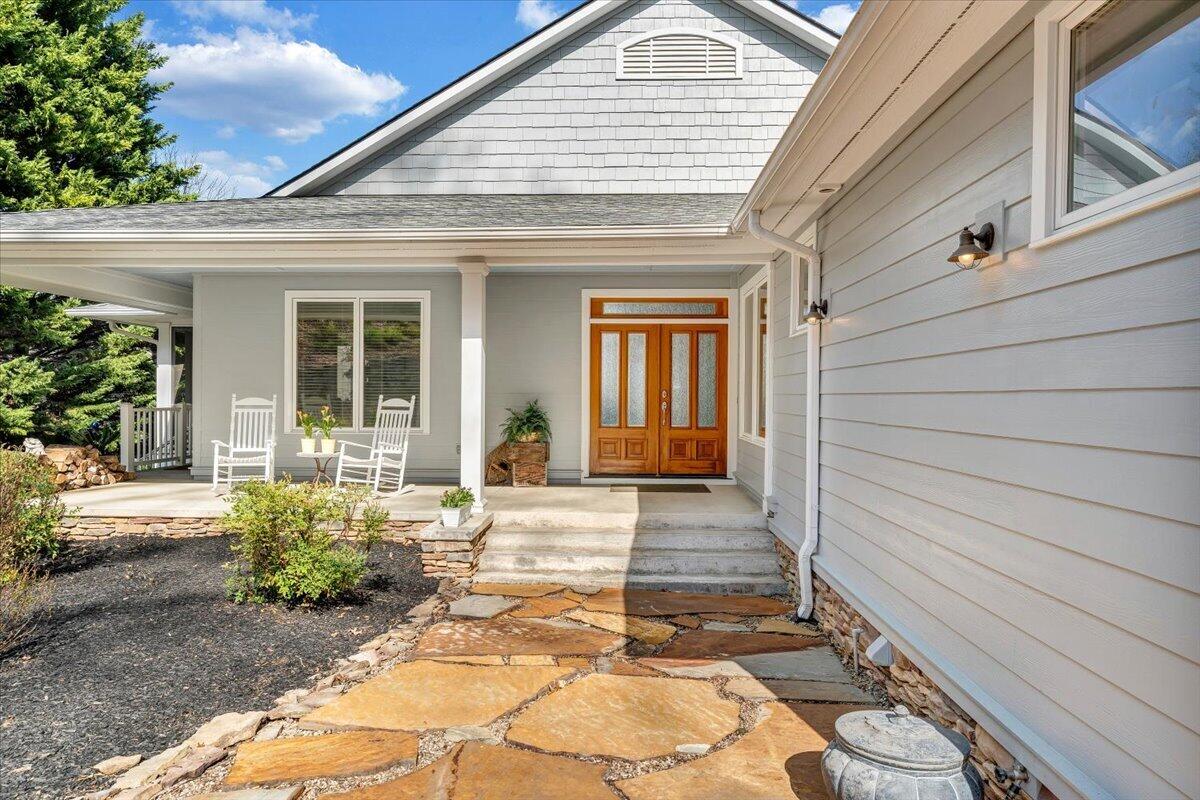 8599 Burnt Chimney Road Wirtz, VA 24184 - Photo 5 of 197 005-MIB08388