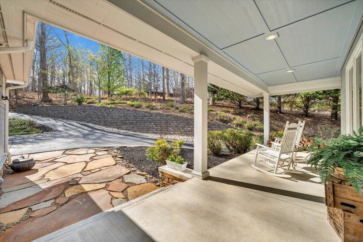 8599 Burnt Chimney Road Wirtz, VA 24184 - Photo 6 of 197 006-MIB08394