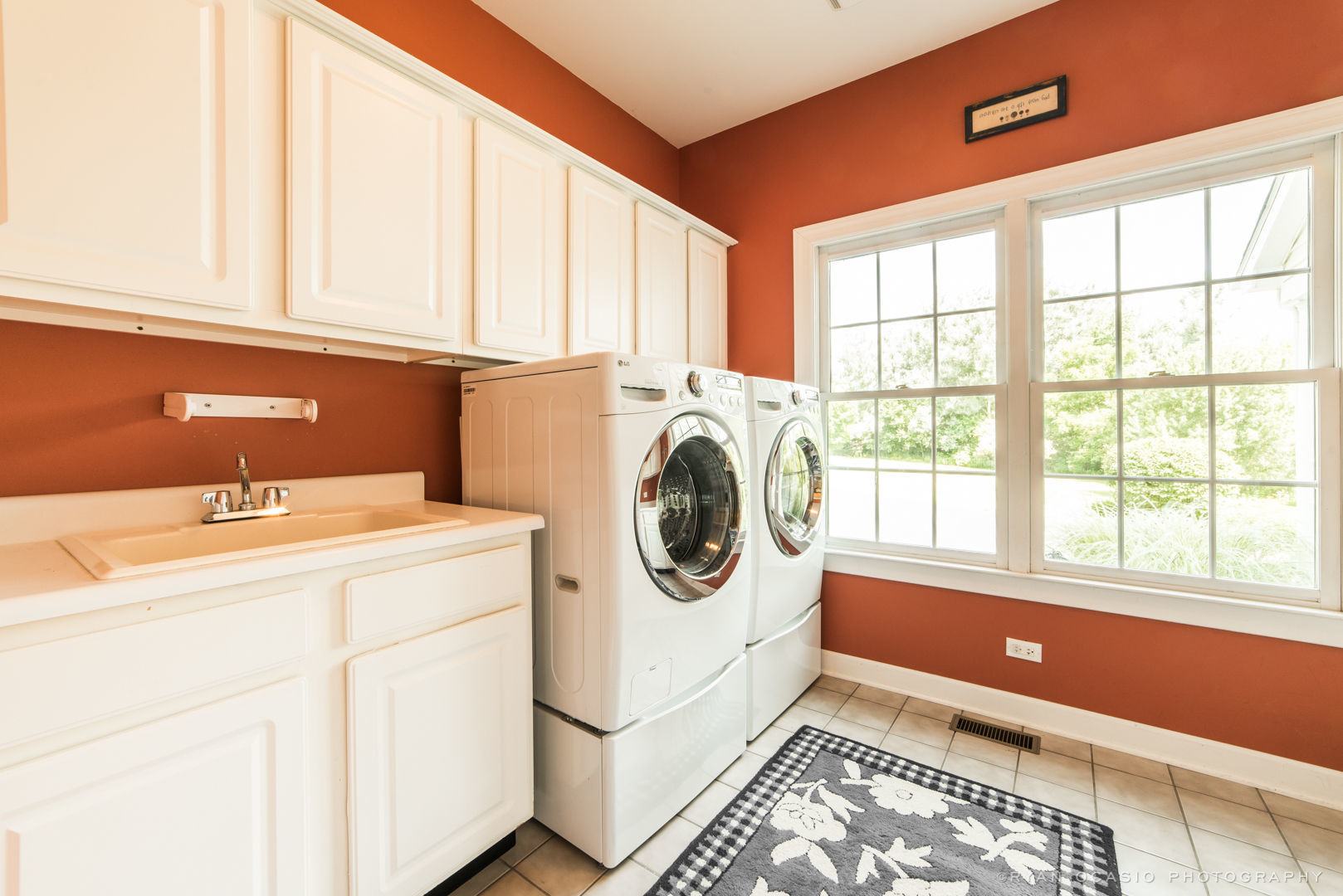 7N607 Stevens Road St. Charles, IL 60175 - Photo 20 of 37 a utility room with dryer and washer