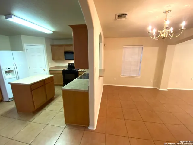 $1,795 | 10411 Tollow Way, Helotes, TX 78023