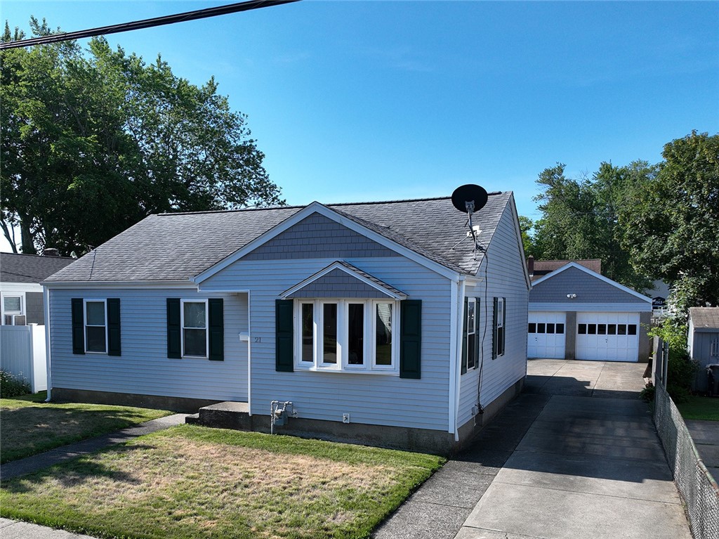 21 Benedict Street Pawtucket, RI 02861 - Photo 42 of 42
