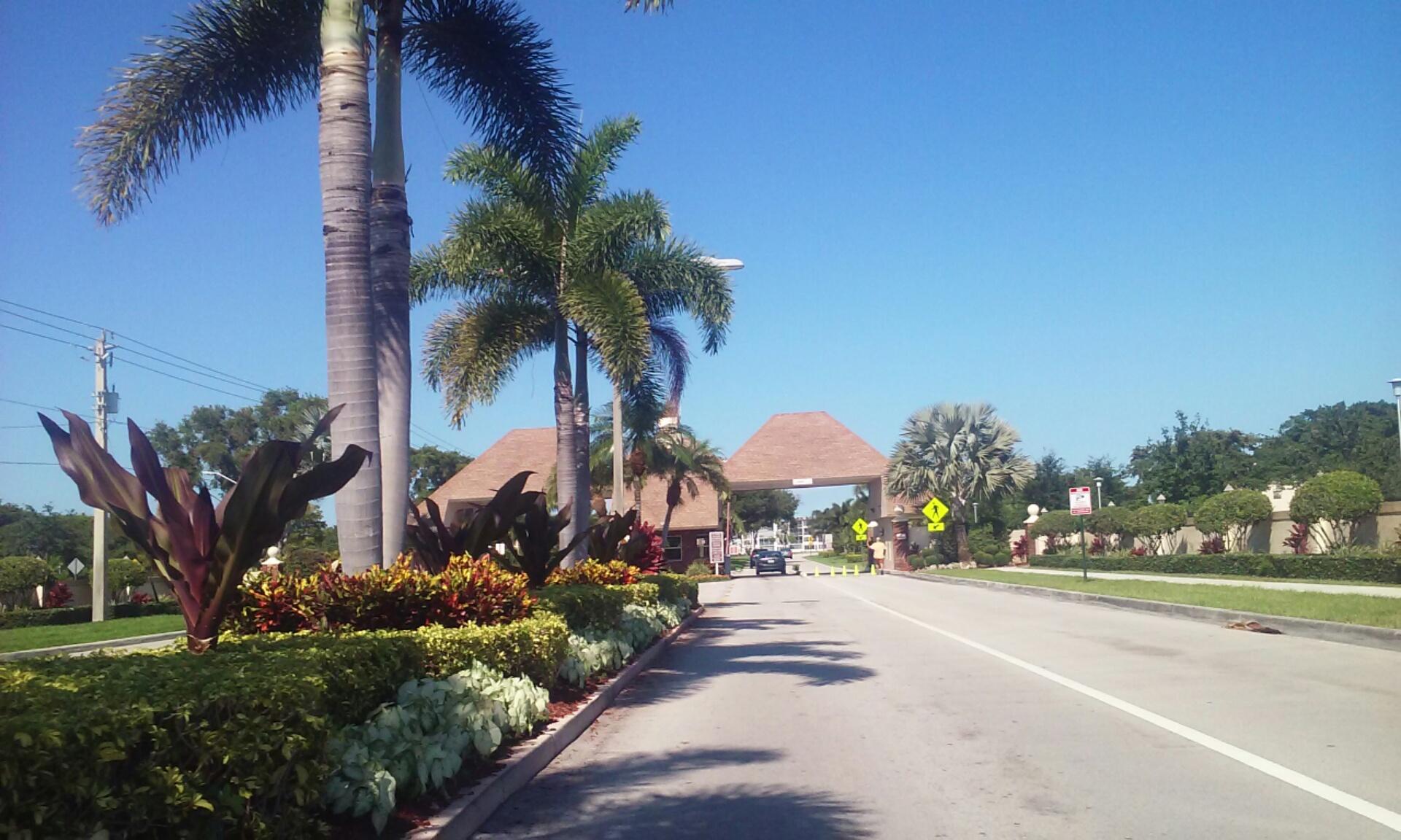 62 Dorset B, Unit 62 Boca Raton, FL 33434 - Photo 3 of 13 DRST-12