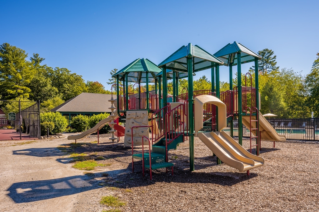 28 Whispering Pines Road, Unit 28 Westford, MA 01886 - Photo 15 of 24