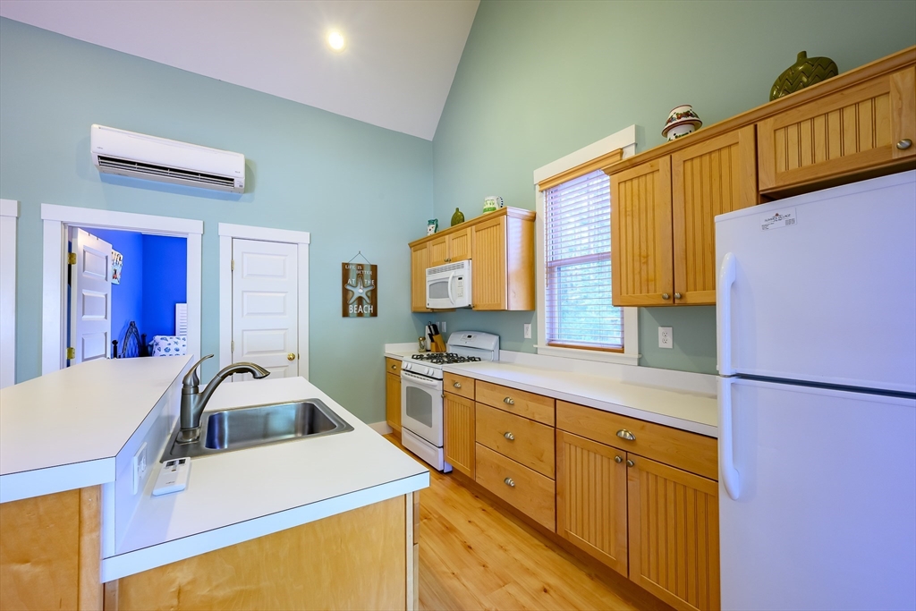 28 Whispering Pines Road, Unit 28 Westford, MA 01886 - Photo 7 of 24