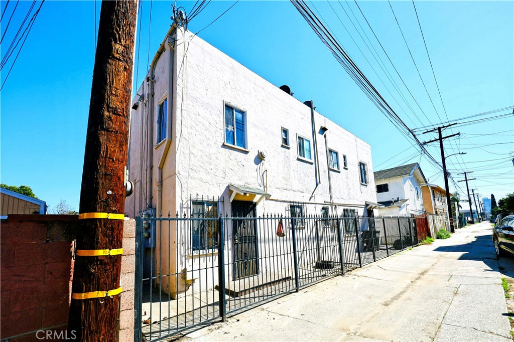 1209 Olive Avenue Long Beach, CA 90813 - Photo 3 of 3