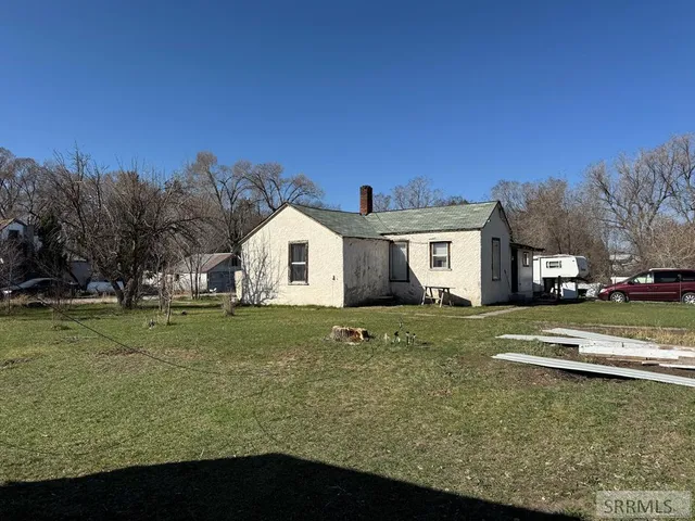 $150,000 | 85 South Reynolds Street, Dubois, ID 83423