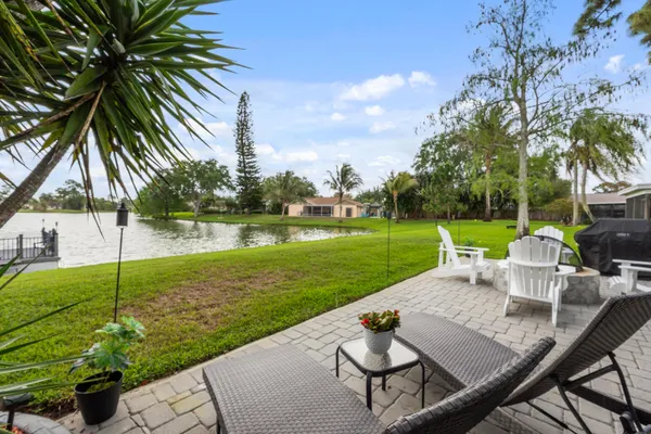 $599,000 | 125 Parkwood Drive, Royal Palm Beach, FL 33411