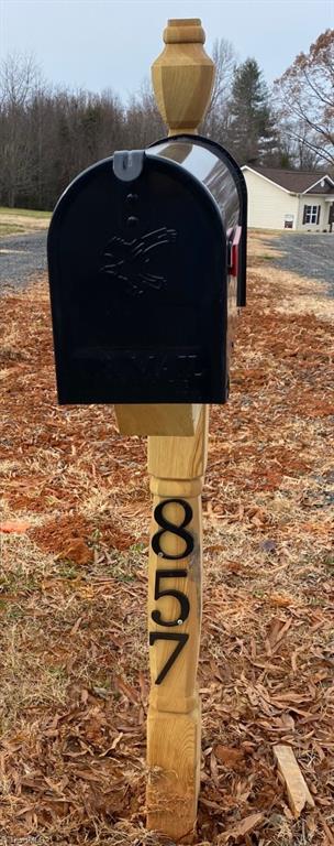 857 Friendly Road Eden, NC 27288 - Photo 3 of 21 Mailbox