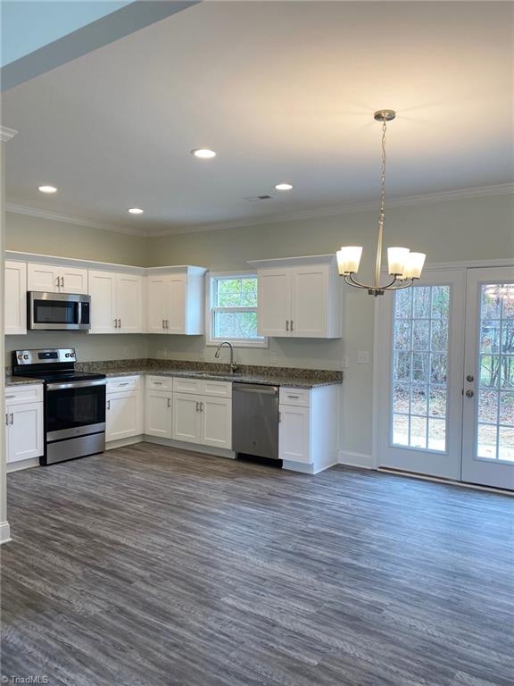 857 Friendly Road Eden, NC 27288 - Photo 6 of 21 Kitchen