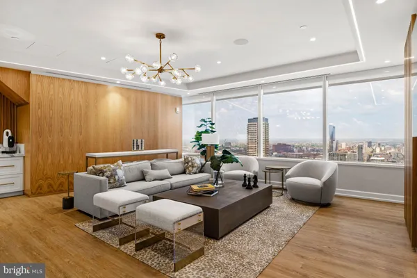 $2,200,000 | 50 South 16th Street, Unit 5501, Philadelphia, PA 19103