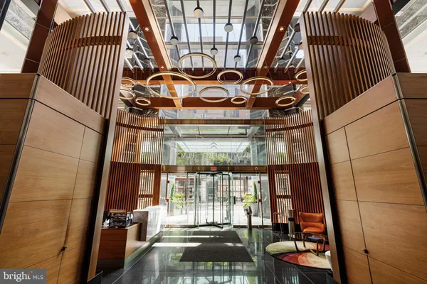 $2,200,000 | 50 South 16th Street, Unit 5501, Philadelphia, PA 19103