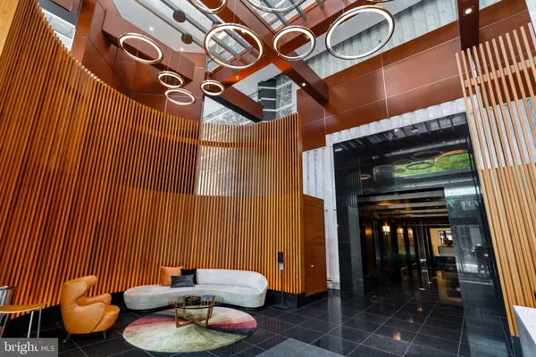 $2,200,000 | 50 South 16th Street, Unit 5501, Philadelphia, PA 19103