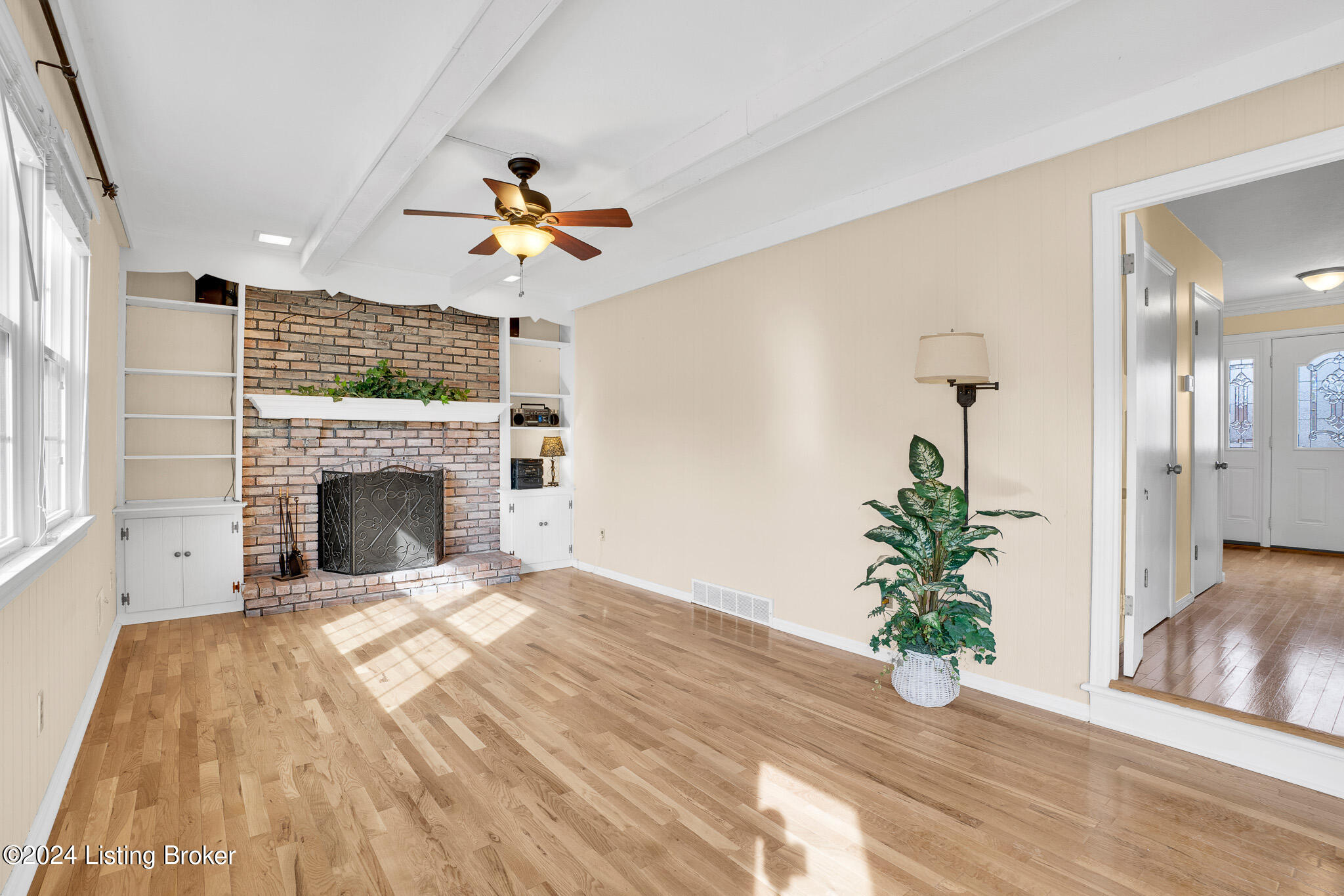 7210 Edcoe Road Louisville, KY 40228 - Photo 20 of 61 DSC03015