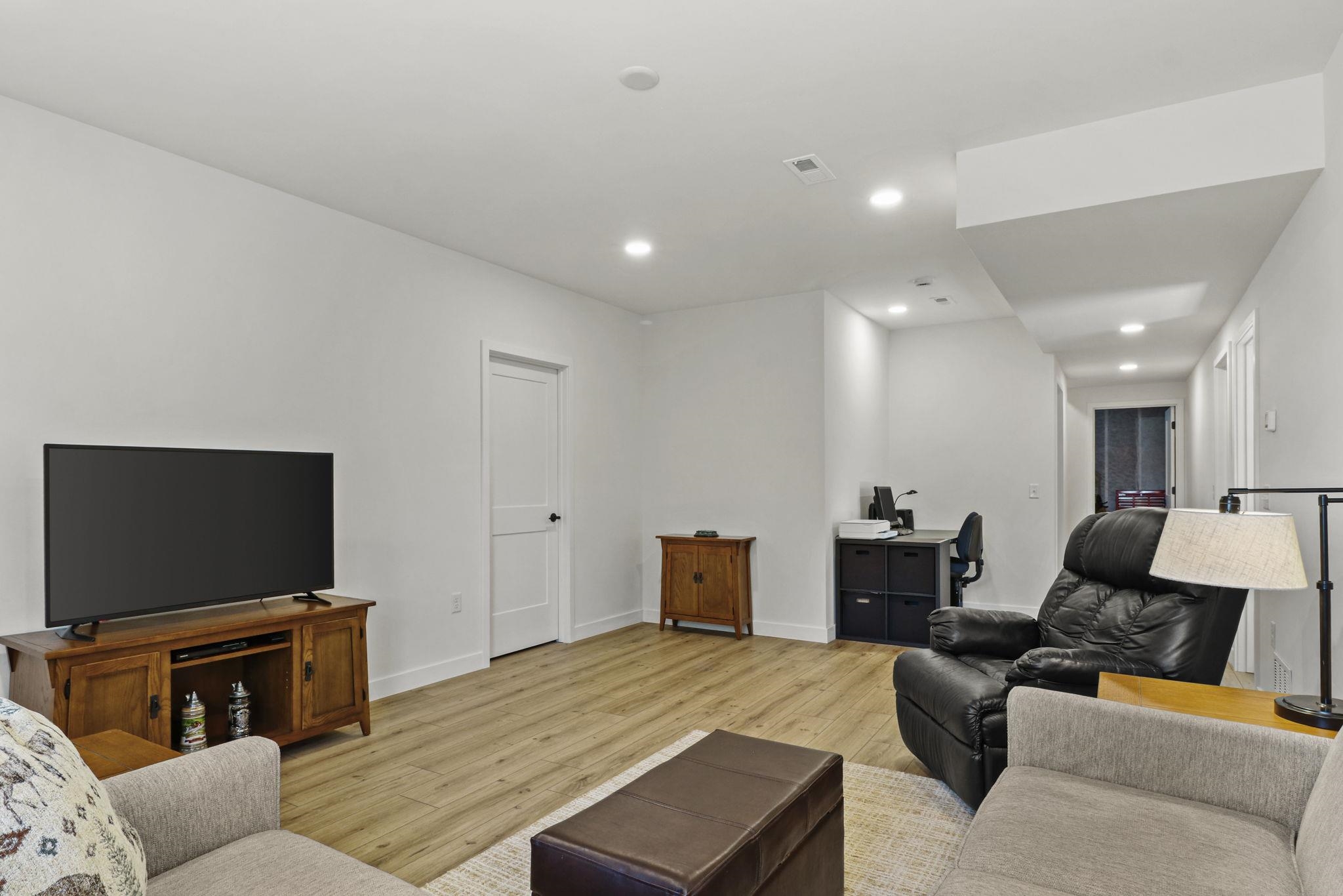 312 Roosevelt Street Baraboo, WI 53913 - Photo 17 of 30