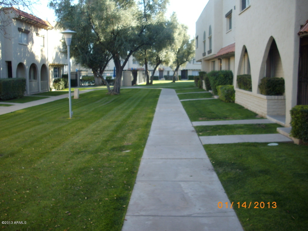 6905 East Osborn Road, Unit F Scottsdale, AZ 85251 - Photo 2 of 19 Courtyard & walk way