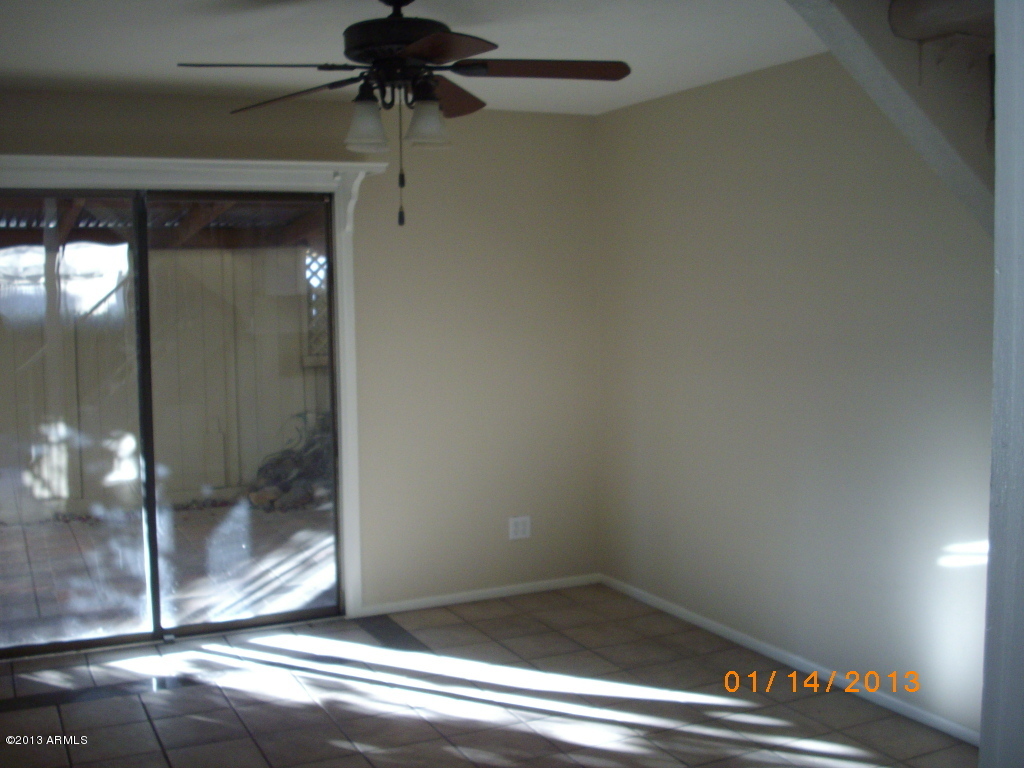 6905 East Osborn Road, Unit F Scottsdale, AZ 85251 - Photo 6 of 19 Dining area & acces to patio