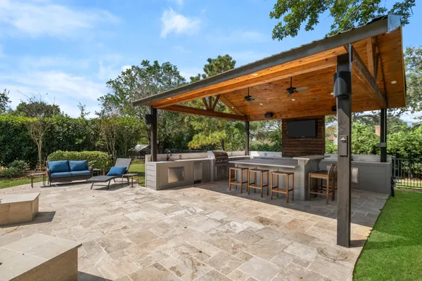 $1,100,000 | 4710 Saddle Drive, Needville, TX 77461