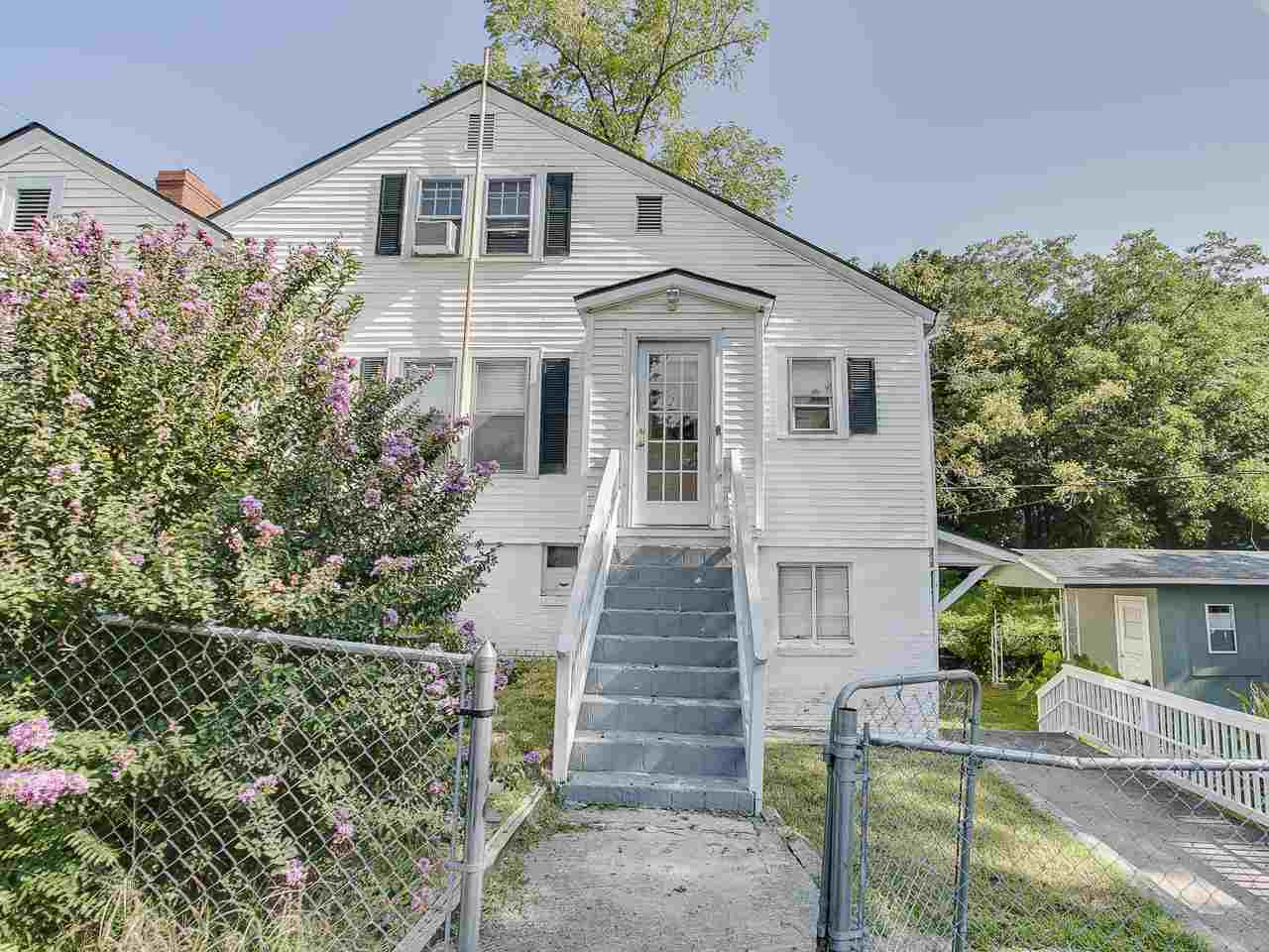 1216 North Roxboro Street Durham, NC 27701 - Photo 20 of 25 Convenient side entrance from Edward street enters into kitchen