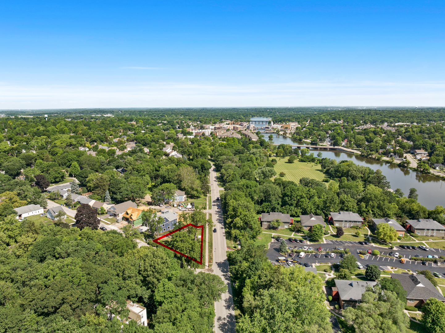 16 Mosedale Street St. Charles, IL 60174 - Photo 5 of 7 an aerial view of residential houses with outdoor space and trees