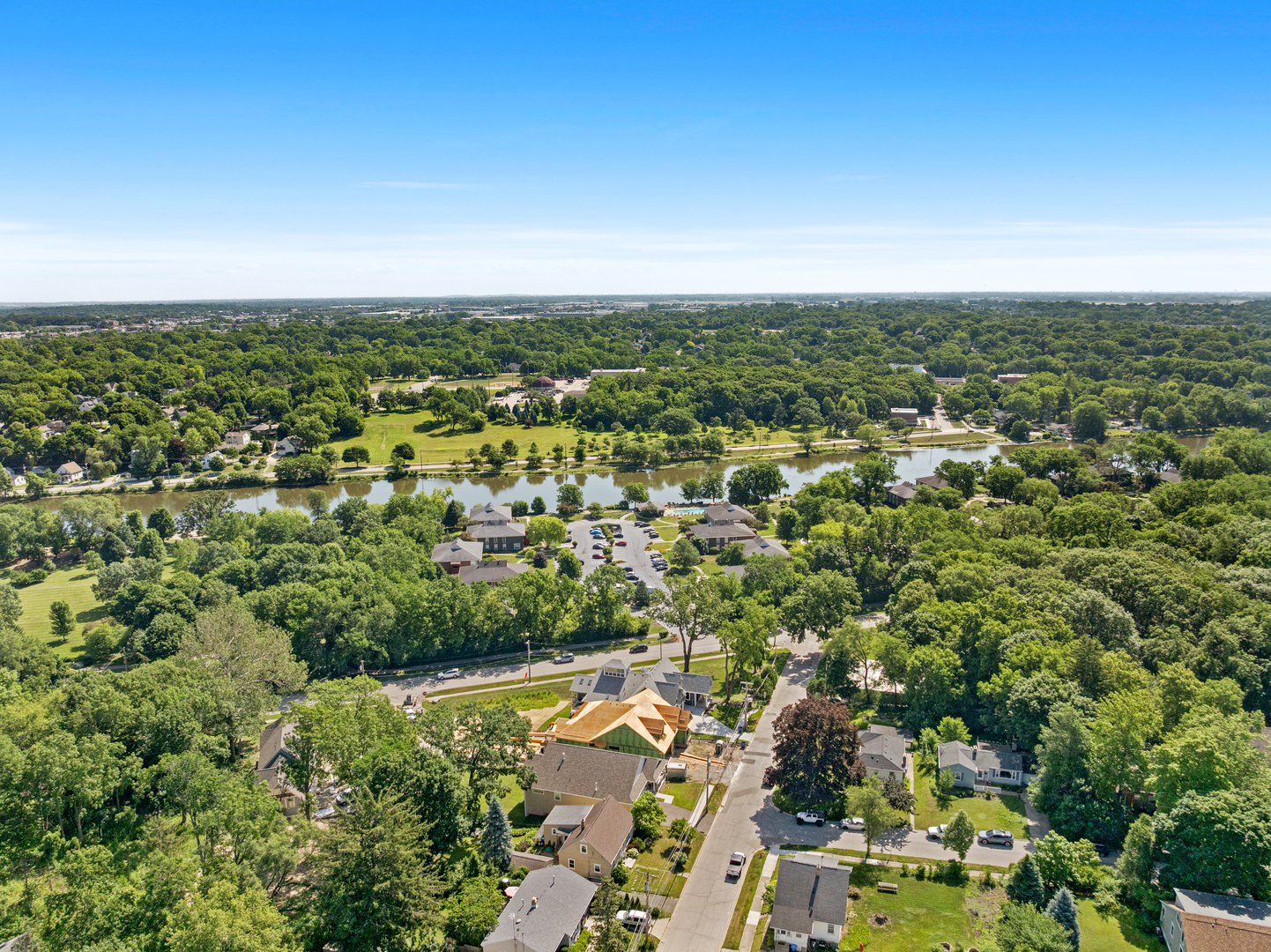 16 Mosedale Street St. Charles, IL 60174 - Photo 7 of 7 an aerial view of residential houses with city view