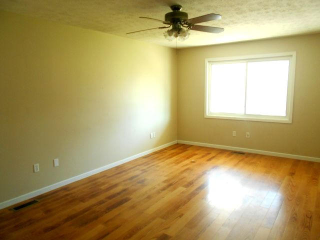 1104 Phillips Flats Road Oneida, TN 37841 - Photo 2 of 11 DSCN1142