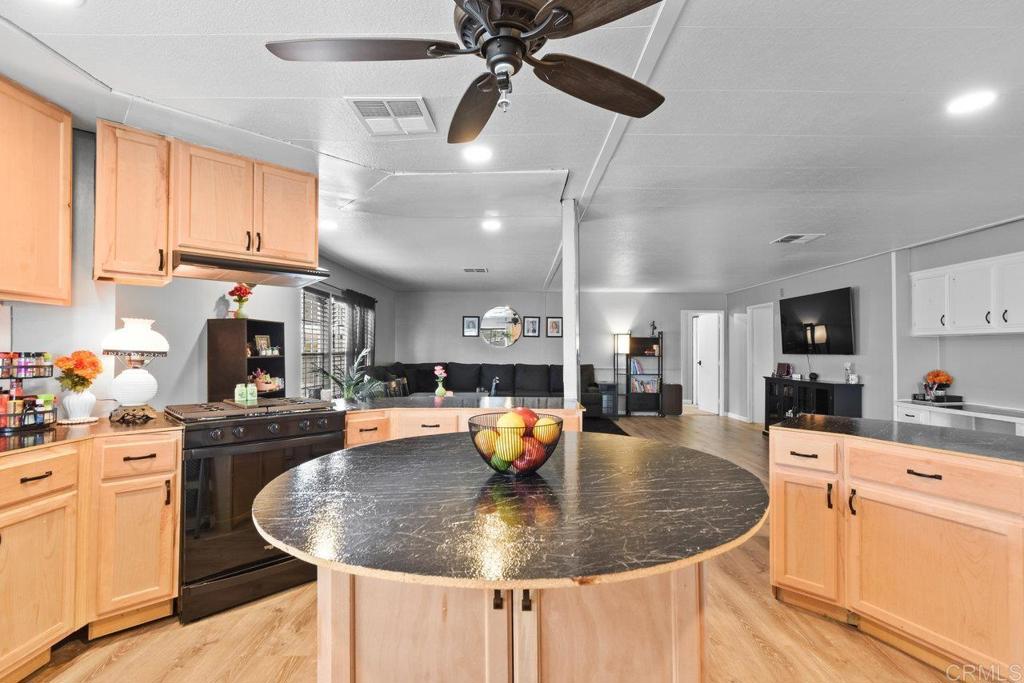 8701 Mesa Road, Unit 150 Santee, CA 92071 - Photo 4 of 38