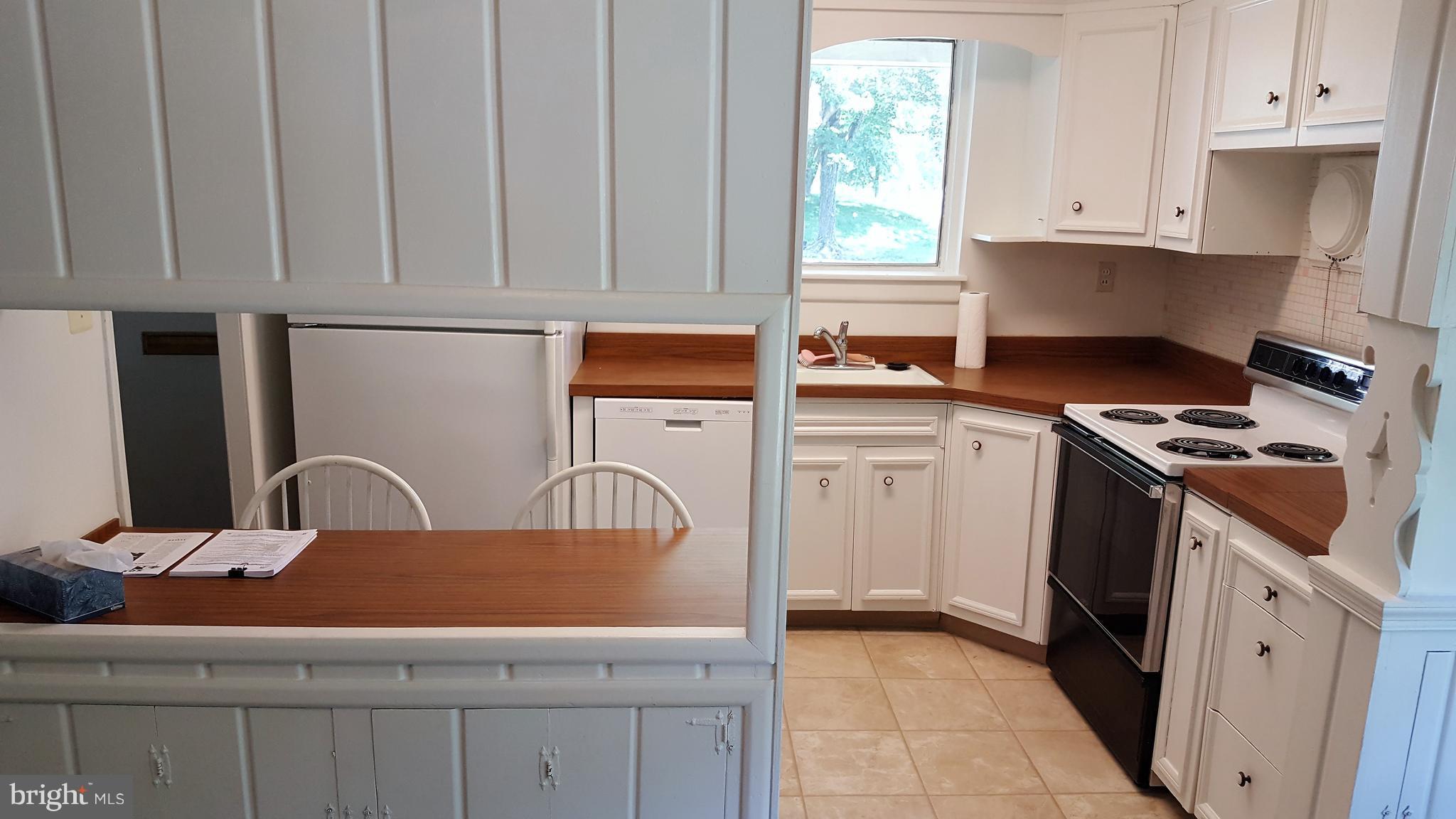 300 Cavalier Court Silver Spring, MD 20901 - Photo 15 of 24 Kitchen