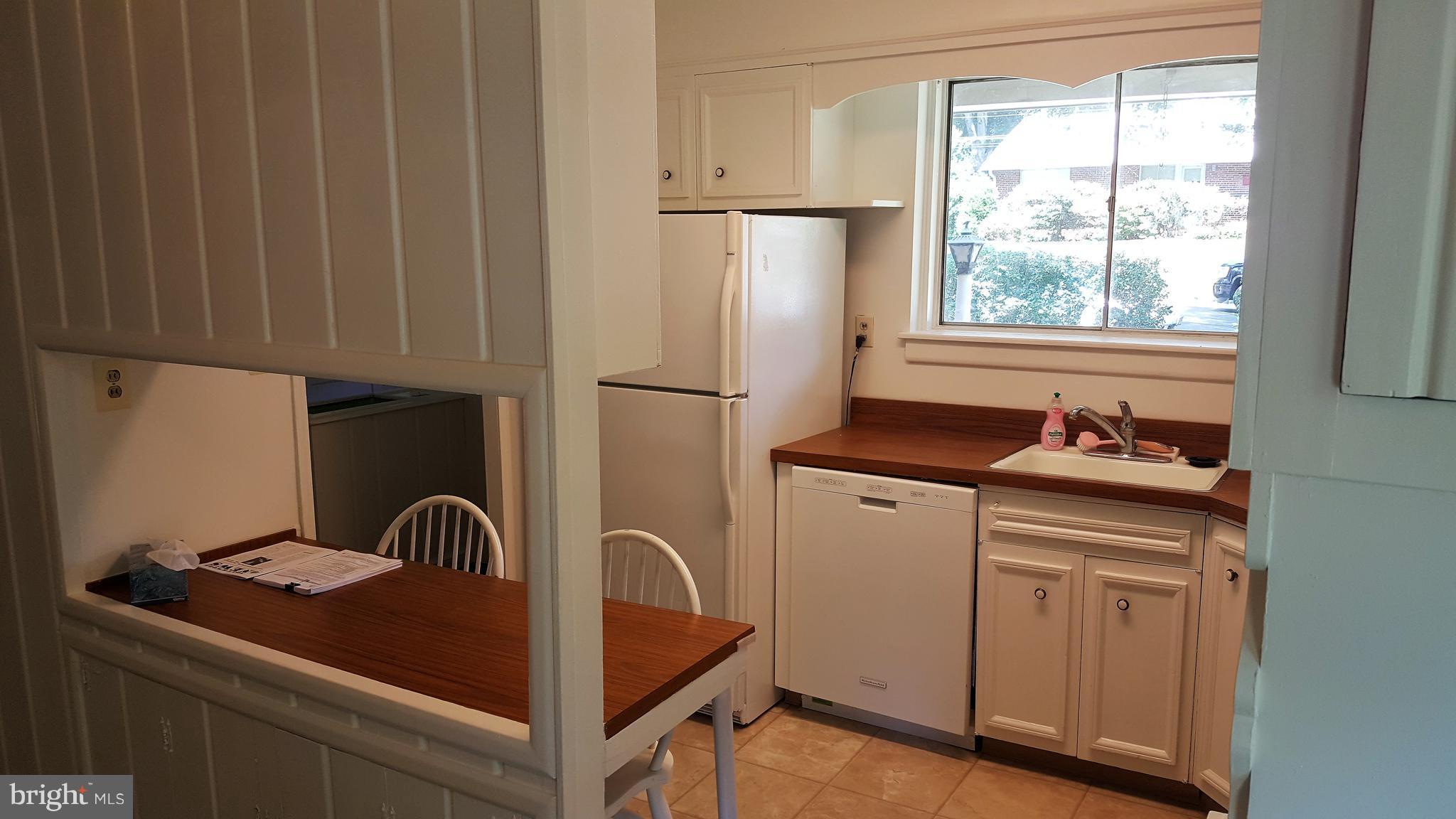 300 Cavalier Court Silver Spring, MD 20901 - Photo 16 of 24 Kitchen