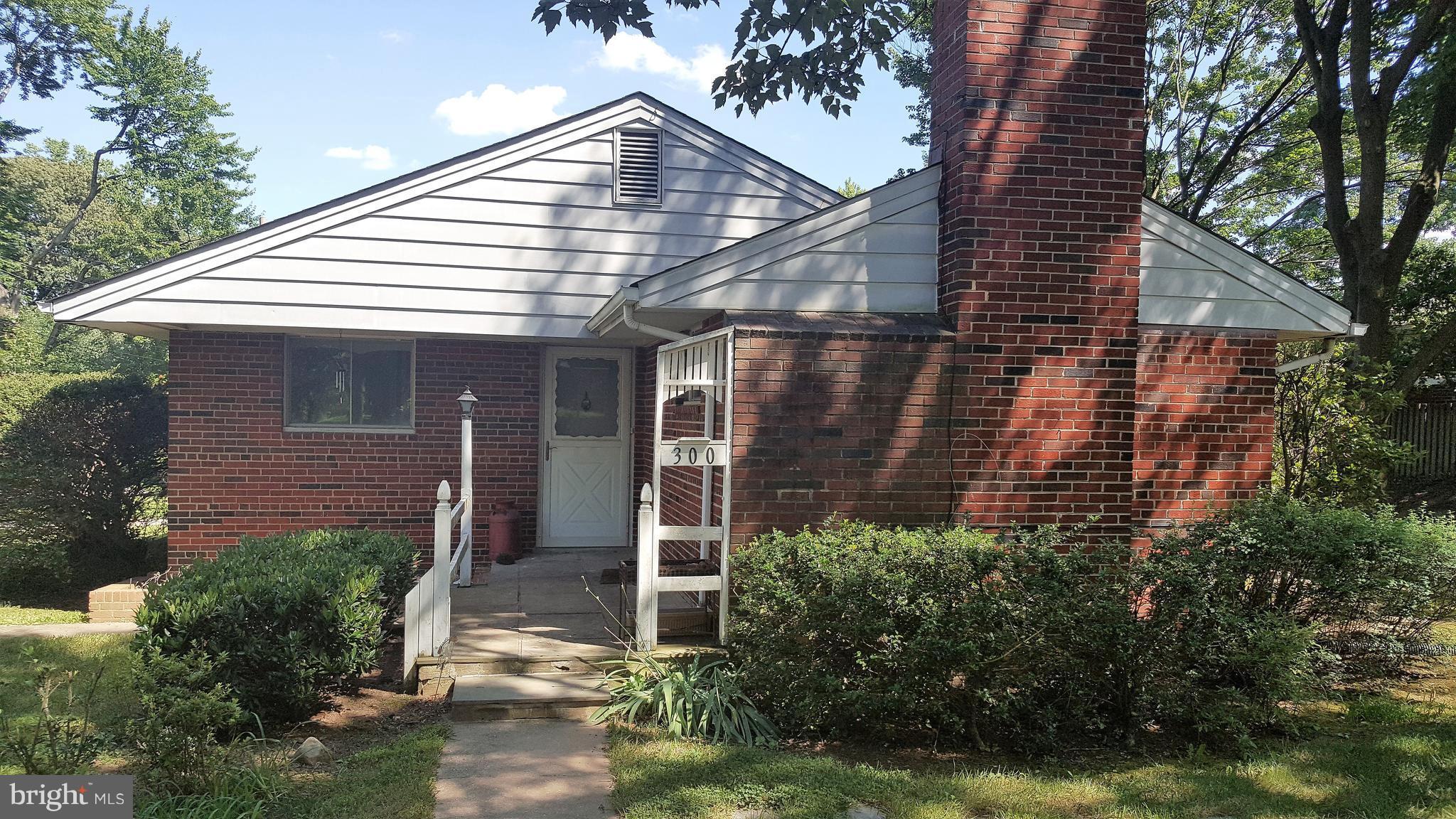 300 Cavalier Court Silver Spring, MD 20901 - Photo 5 of 24 Exterior (Rear)