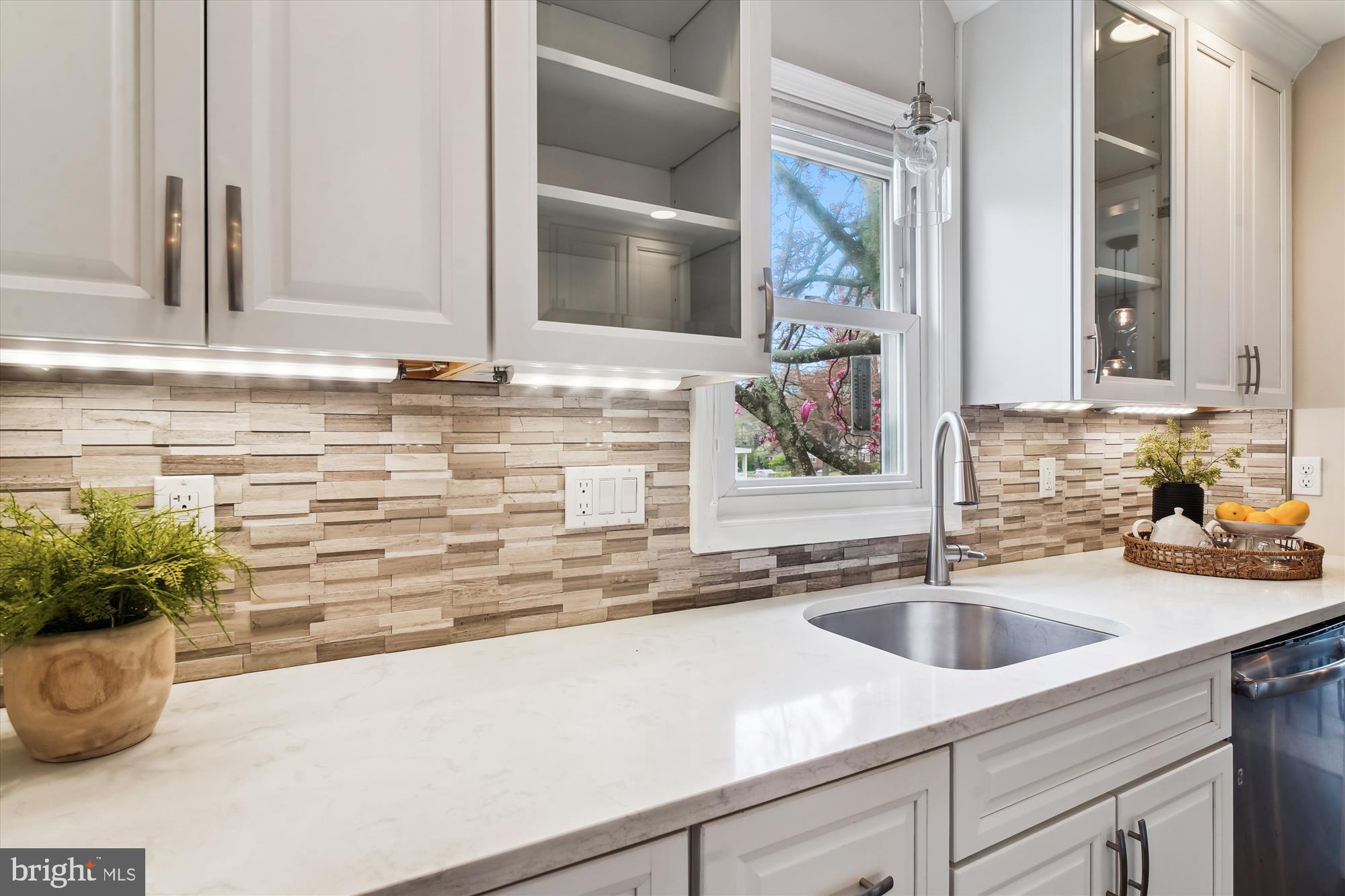 1713 Florin Street Silver Spring, MD 20902 - Photo 9 of 52 Gallery Image 9