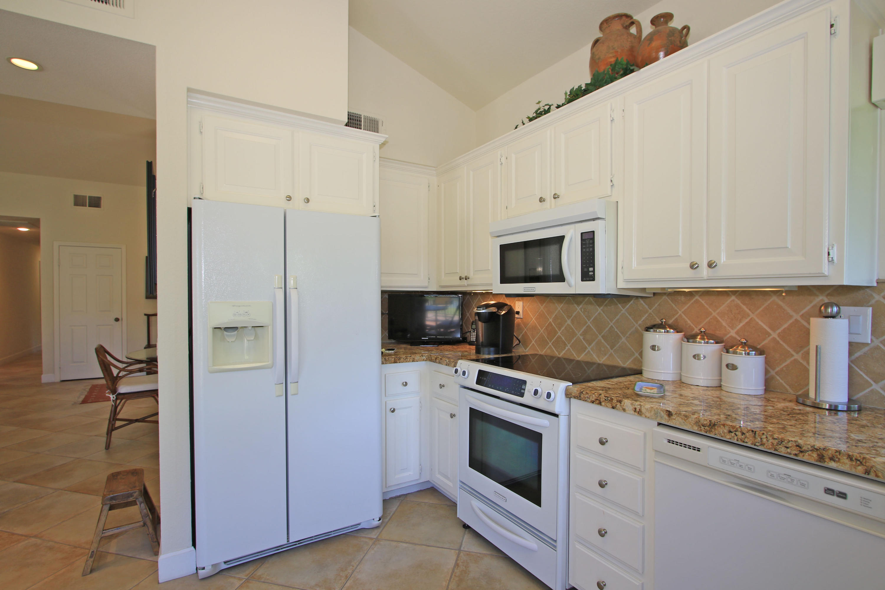 339 Red River Road Palm Desert, CA 92211 - Photo 14 of 42 cccc