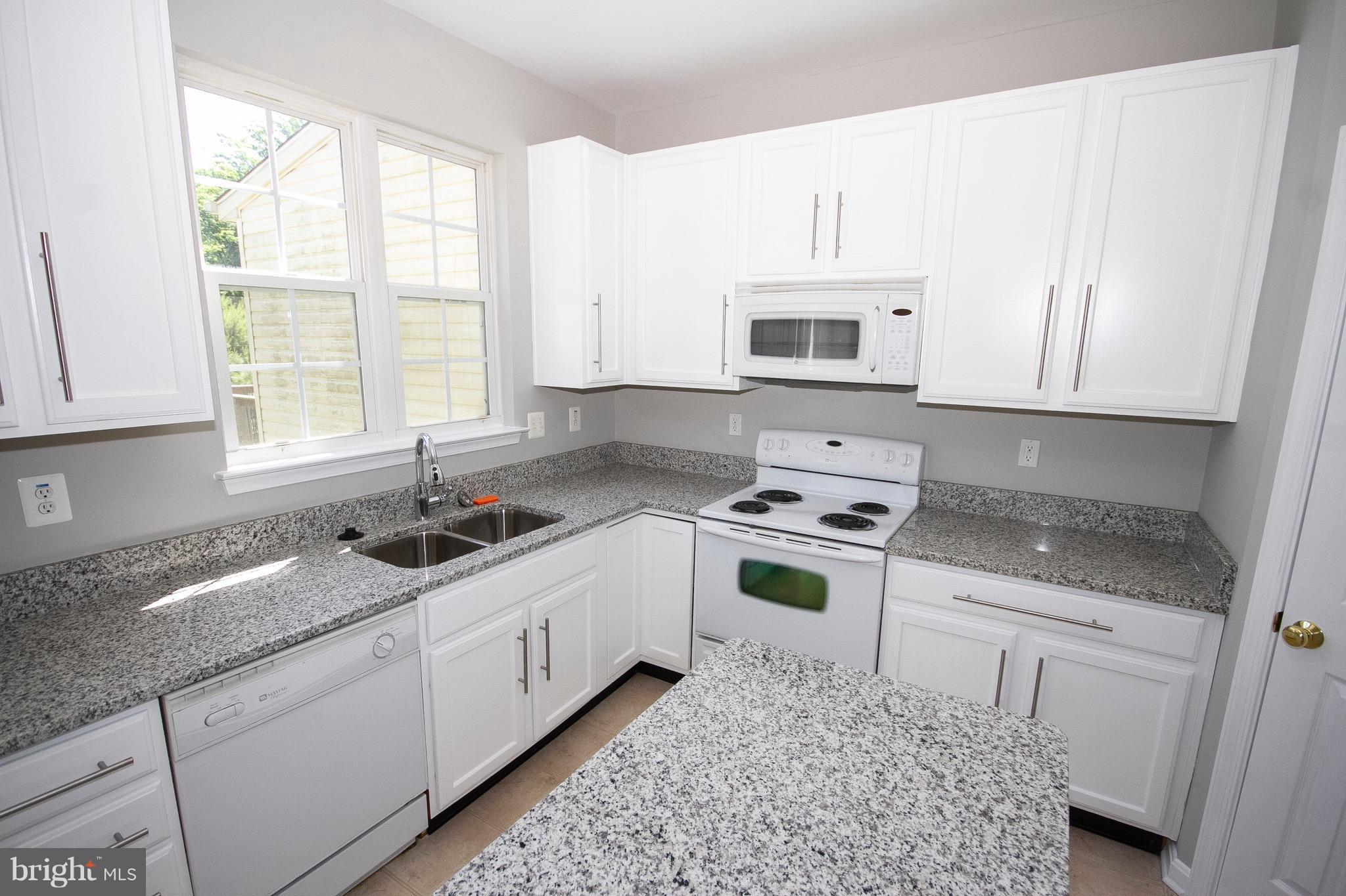 2943 Raking Leaf Drive Abingdon, MD 21009 - Photo 8 of 23 Kitchen