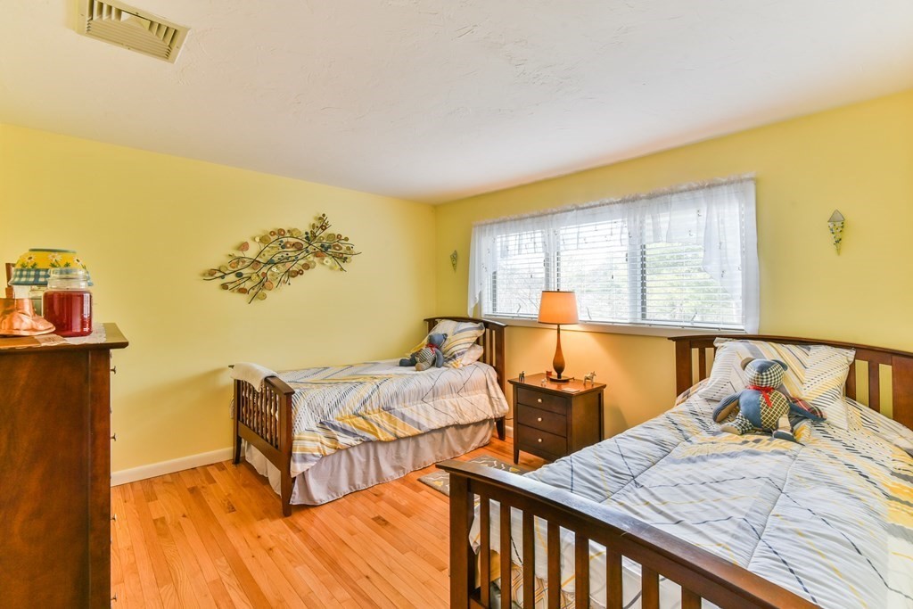 815 Beacon Park Road, Unit 815 Webster, MA 01570 - Photo 35 of 36 Gallery Image 35