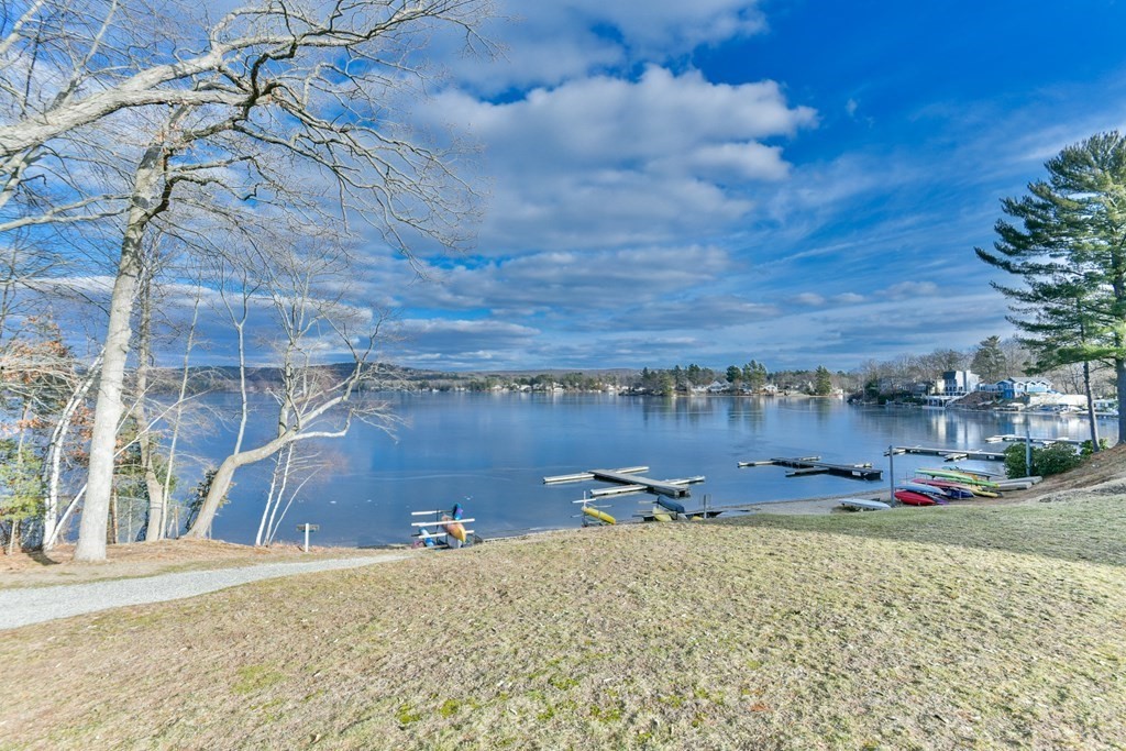 815 Beacon Park Road, Unit 815 Webster, MA 01570 - Photo 5 of 36 Gallery Image 5