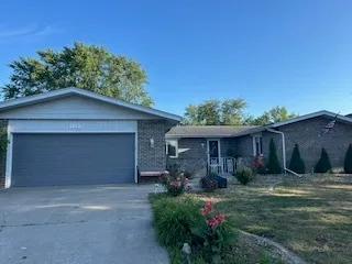 $339,000 | 520 Chestnut Lane, Beecher, IL 60401