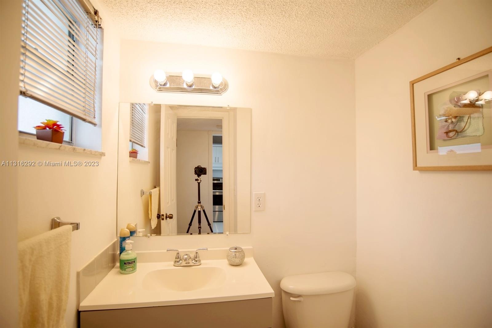 3776 Inverrary Boulevard, Unit 206R Lauderhill, FL 33319 - Photo 8 of 26 Gallery Image 8