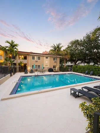 $2,950 | 125 Edgewater Drive, Unit 9, Coral Gables, FL 33133