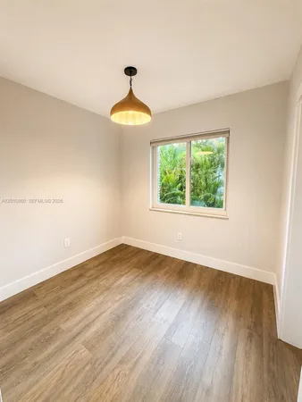 $2,950 | 125 Edgewater Drive, Unit 9, Coral Gables, FL 33133