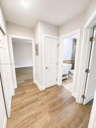 $2,950 | 125 Edgewater Drive, Unit 9, Coral Gables, FL 33133
