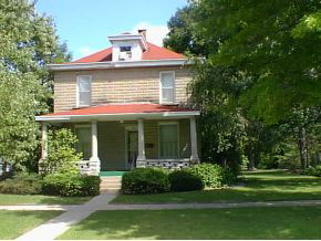 201 Pontiac Street Rochester, IN 46975 - Photo 1 of 3