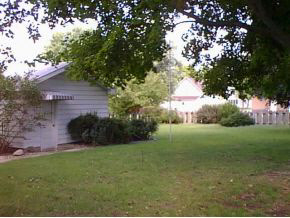 201 Pontiac Street Rochester, IN 46975 - Photo 2 of 3