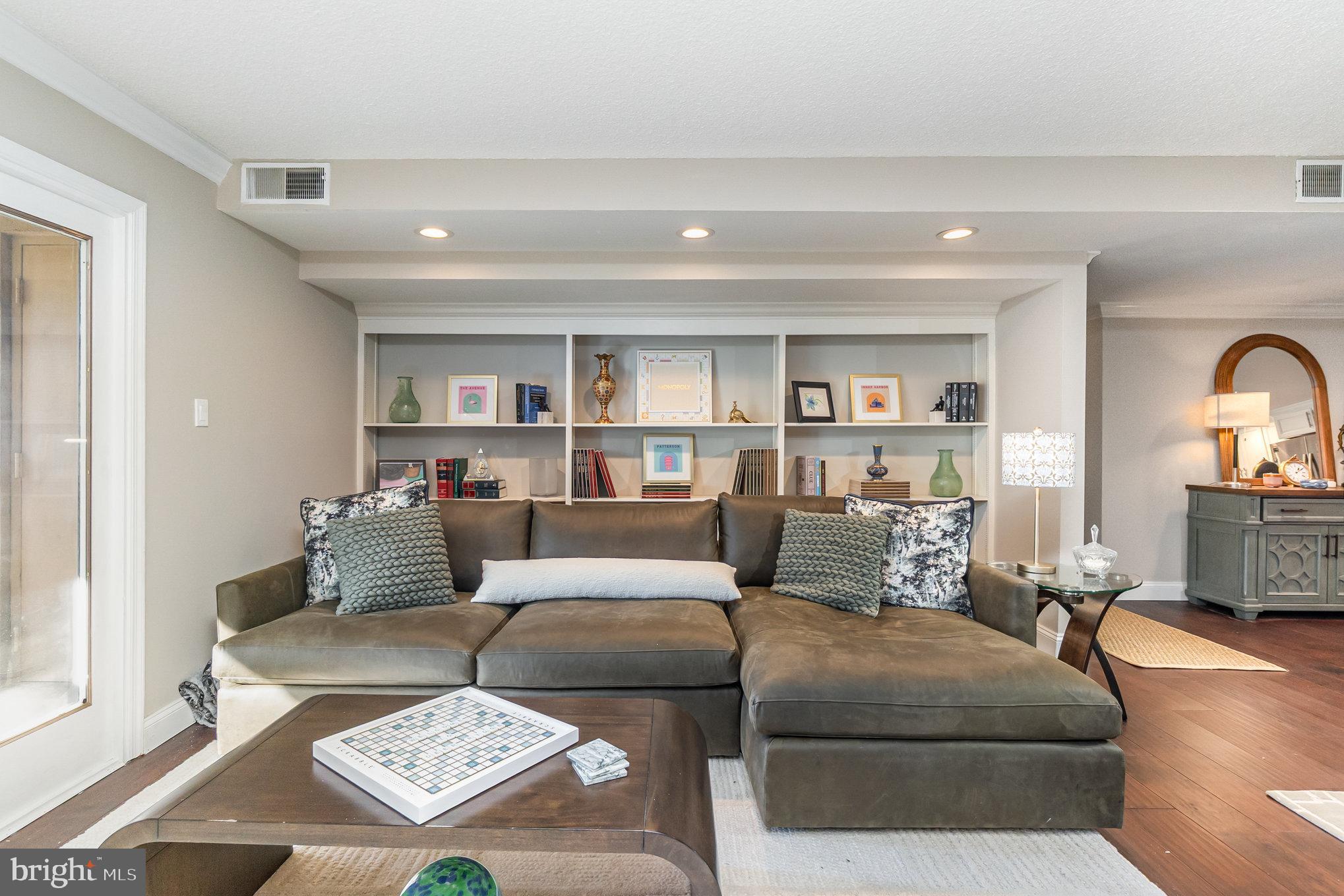 1040 Deer Ridge Drive, Unit 304 Baltimore, MD 21210 - Photo 13 of 43