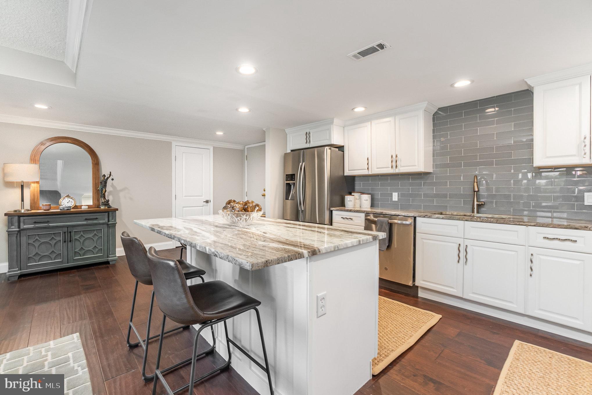 1040 Deer Ridge Drive, Unit 304 Baltimore, MD 21210 - Photo 6 of 43