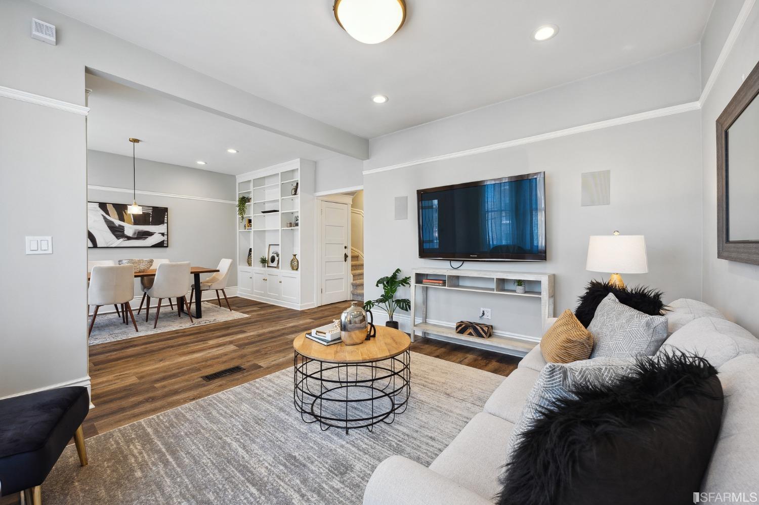 445 Clipper Street San Francisco, CA 94114 - Photo 6 of 62 a living room with furniture and a flat screen tv